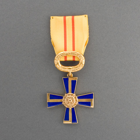 File:3rd class of the Cross of Liberty.png