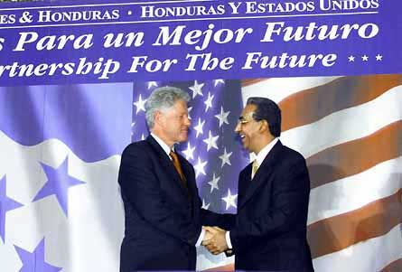 File:Flores w clinton.jpg