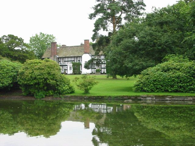 File:Gawsworth Old Hall2.jpg