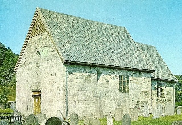 File:Moster gamle kirke Bømlo H.jpg