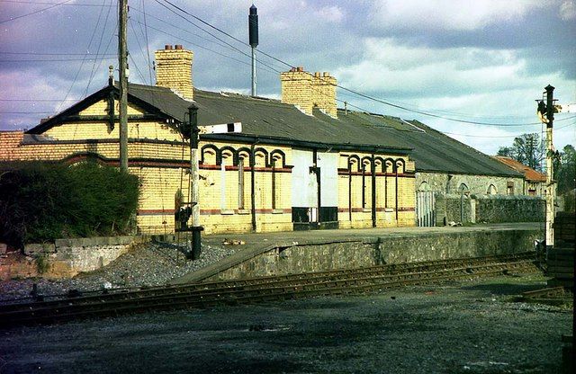 File:Navan Station - geograph.org.uk - 334689.jpg