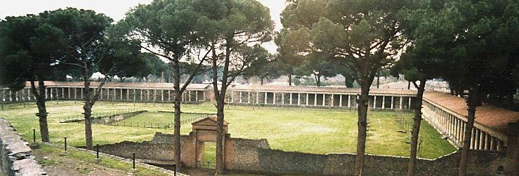 File:Palestra, Pompeii.jpg