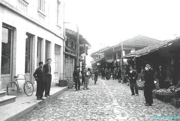 File:The Old Bazaar, Gjakova.jpg