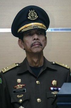 File:Wakil Jaksa Agung RI, Darmono.jpg