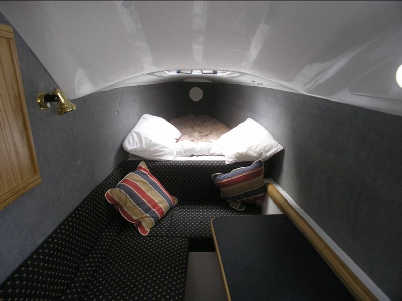 File:Bed berth.jpg