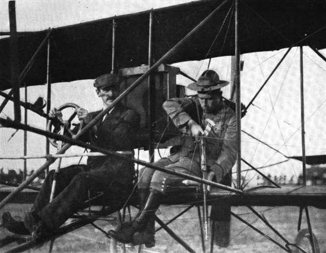 File:Jacob Earl Fickel with Glenn Curtiss 1910.jpg