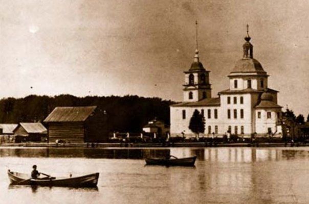 File:Krokhino, river and church, 19-20 century.jpg