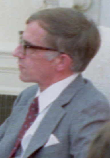 File:Nicholas Daniloff C37236-20 (cropped).jpg