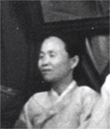 File:Pak Jong Ae, 28 August 1946.png