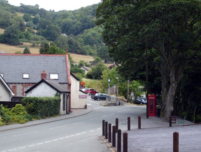 File:Pontfadog - geograph.org.uk - 210967.jpg