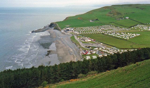 File:Clarach Bay - geograph.org.uk - 1378270.jpg