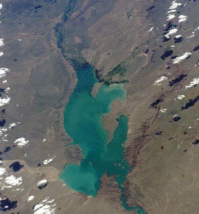 File:ISS012-E-13151 Limay River, El Chocón.jpg