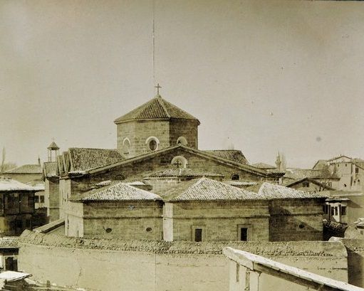 File:Surb Nshan church (Sebastia).jpg