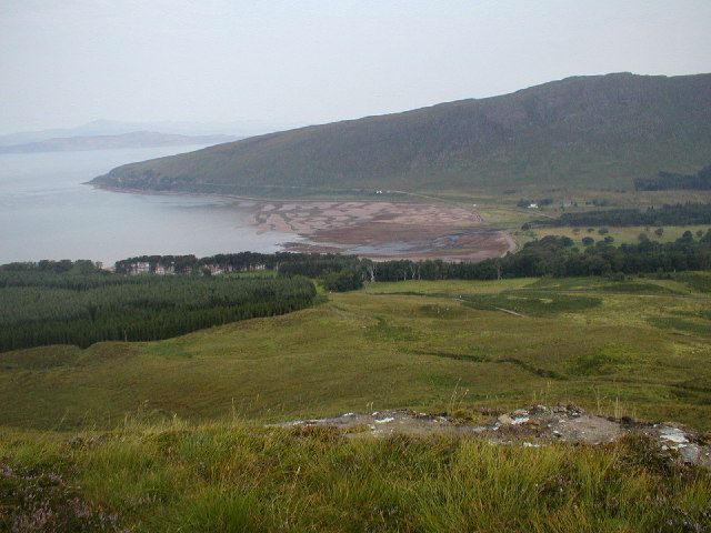 File:Applecross Bay - geograph.org.uk - 10175.jpg