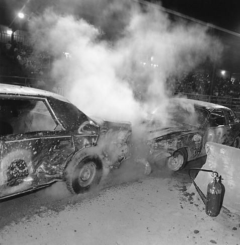 File:Demoltion Derby Action Shartlesville.JPG