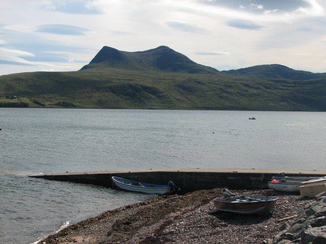 File:Slipway, Badluarach - geograph.org.uk - 908876.jpg