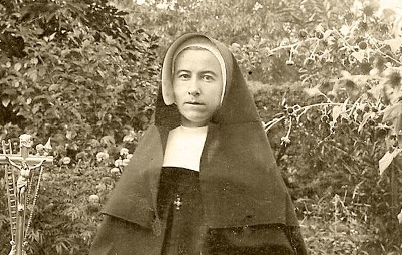 File:Sr. Dr. Mary Glowrey.jpg