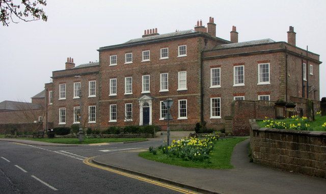 File:Thirsk Hall - geograph.org.uk - 1802531.jpg