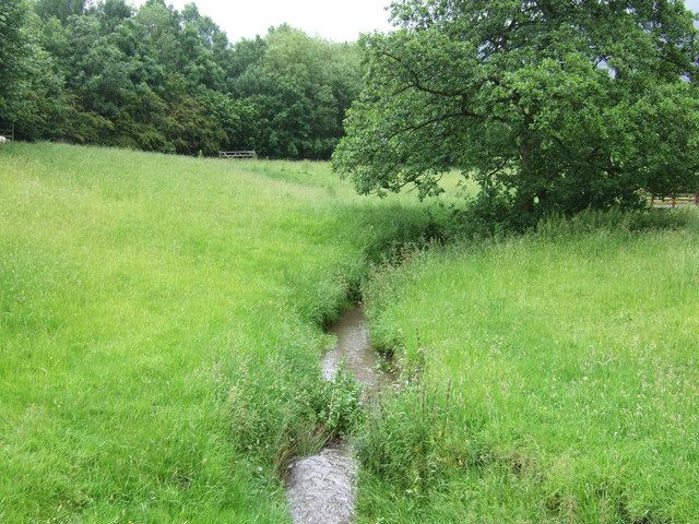 File:Whissendine Brook (geograph 3016617).jpg