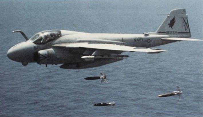 File:A-6E Intruder of VA-85 drops bombs c1992.jpg