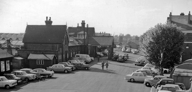 File:Bedford (Midland) railway station.jpg