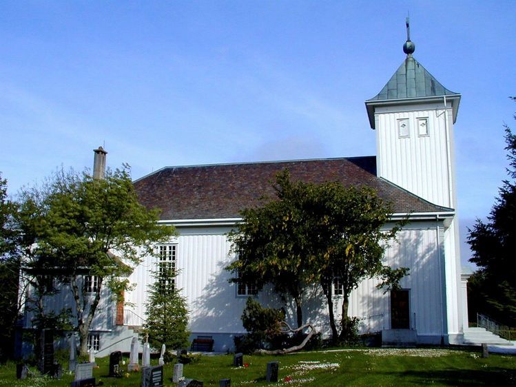 File:Harøy kirke fra RA.jpg