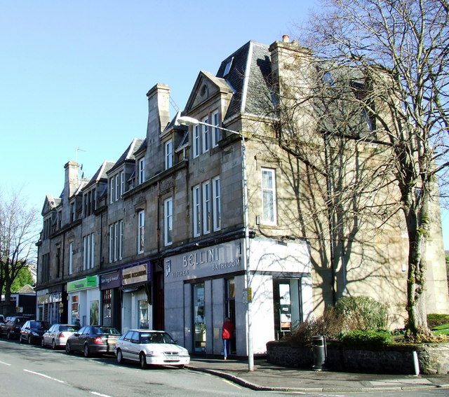 File:Lochwinnoch Road - geograph.org.uk - 699187.jpg