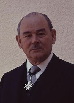 File:Paul Hasluck 1971 (cropped).jpg