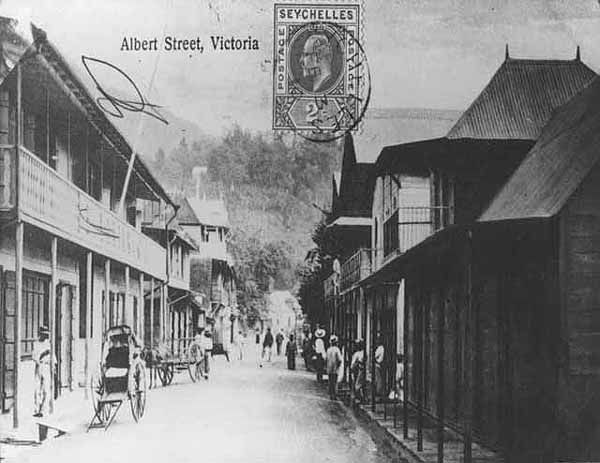 File:Albert Street Victoria Seychelles 1900s.jpg