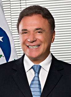 File:Foto oficial de Álvaro Dias (cropped).jpg