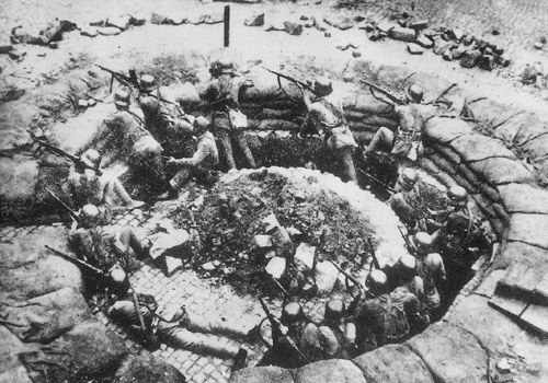 File:Shanghai1937KMT machine gun nest.jpg