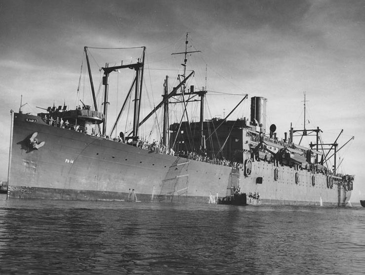 File:USS Hunter Liggett (APA-14) c1944.jpg