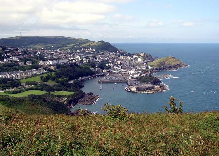 File:Ilfracombe.view1.arp.750pix.jpg