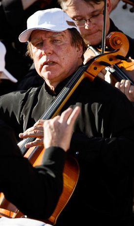 File:Sergei Roldugin in Palmyra.jpg