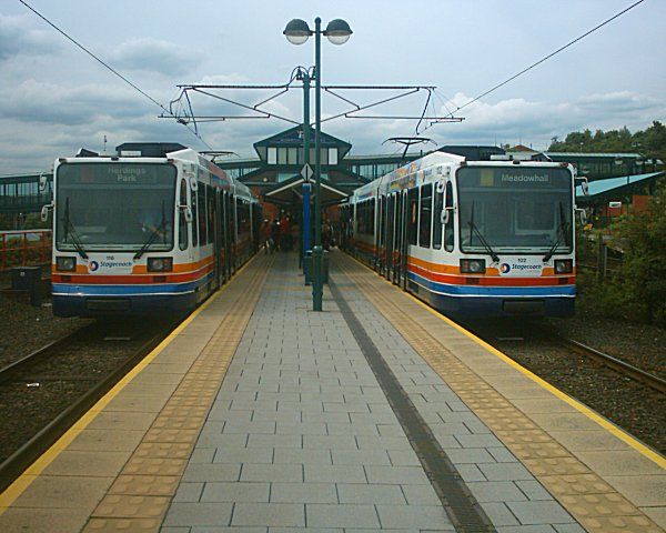 File:Sheffield Supertram - Meadowhall Interchange 07-07-04.jpg