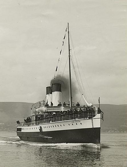 File:TS King Edward trials, starboard bow.jpg