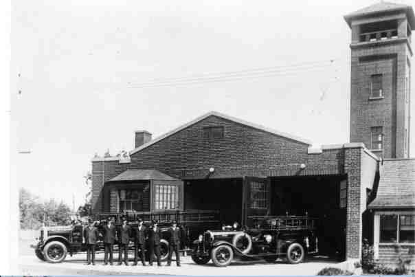 File:Birchmount firehall in 1922.jpg