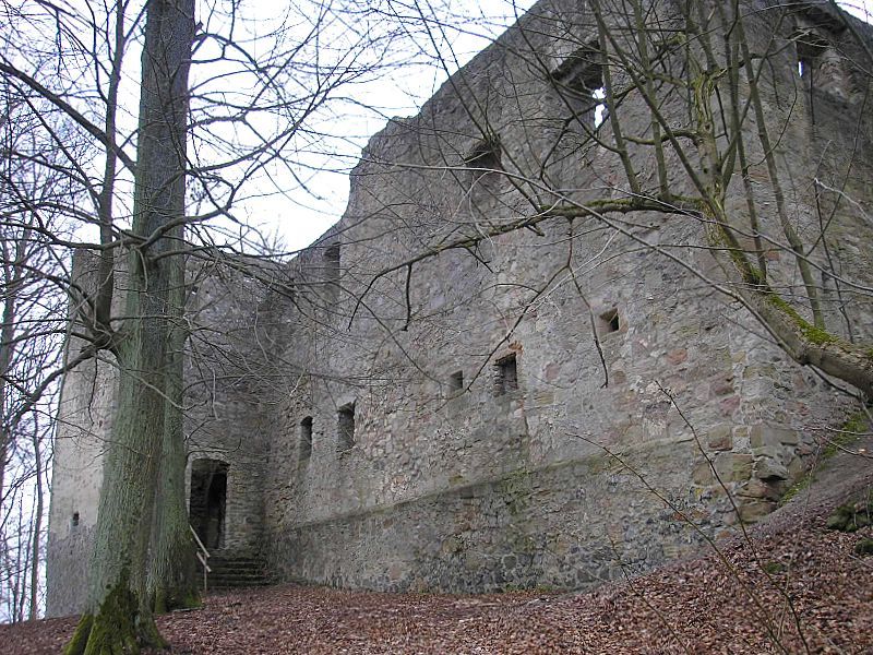 File:Burg Bramberg Haupt.jpg