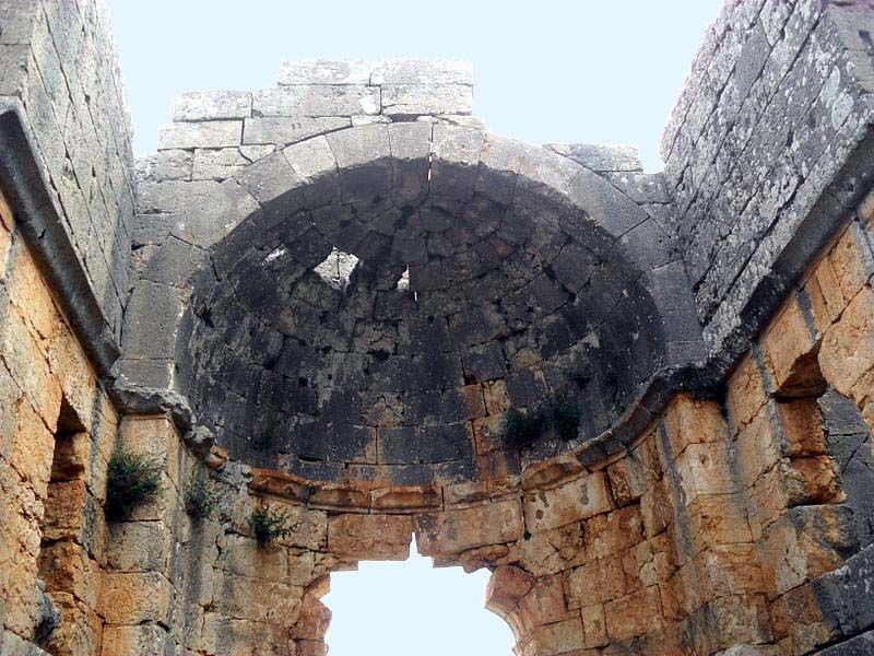 File:Cambazlı apse Mersin Province.jpg