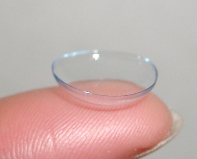 File:Contact lens.JPG