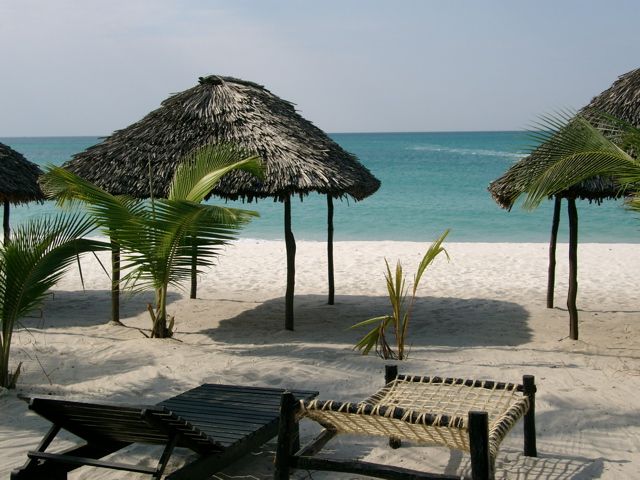 File:DarEsSalaam-KigamboniBeach.jpg