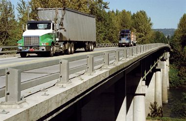 File:Oregon 219 Willamette River Bridge.jpg