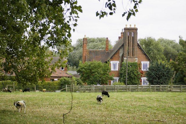 File:Priory Farm, Studley (geograph 1486071).jpg