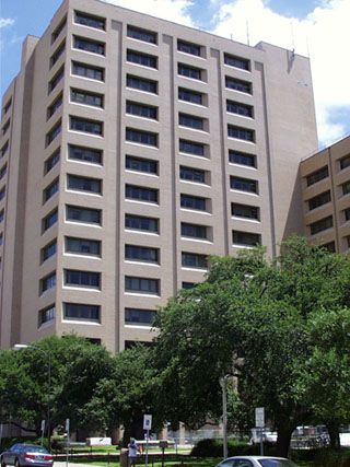 File:Robert Lee Moore Hall.jpg