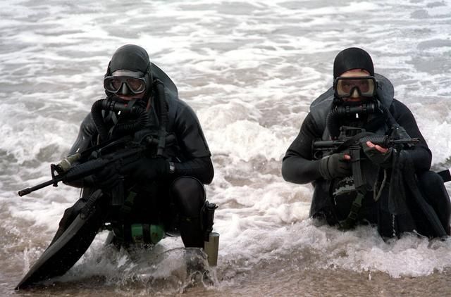 File:SEALS wearing diving gear.JPG