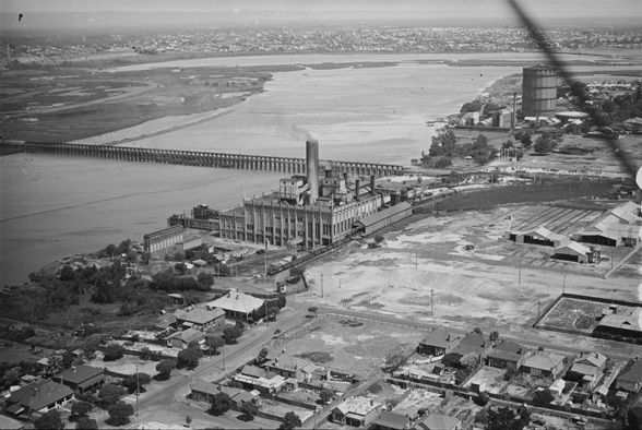 File:BunburyBridge East Perth c.1935.jpg