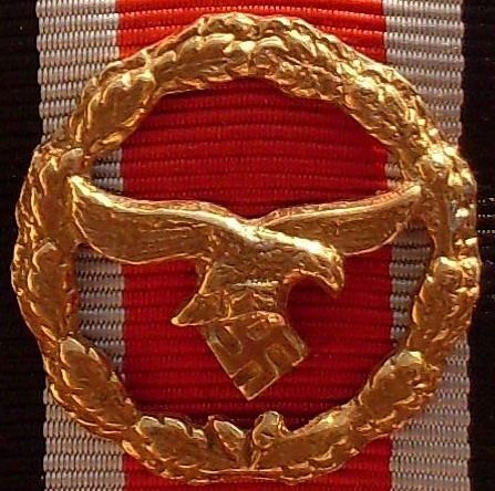 File:Ehrenblattspange Luftwaffe (cropped).jpg