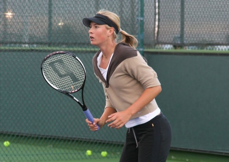 File:Maria Sharapova Indian Wells 2006 2.jpg