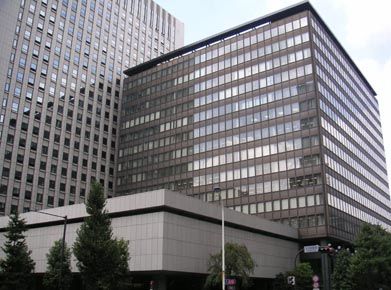 File:Mizuho Financial Group (headquarters).jpg