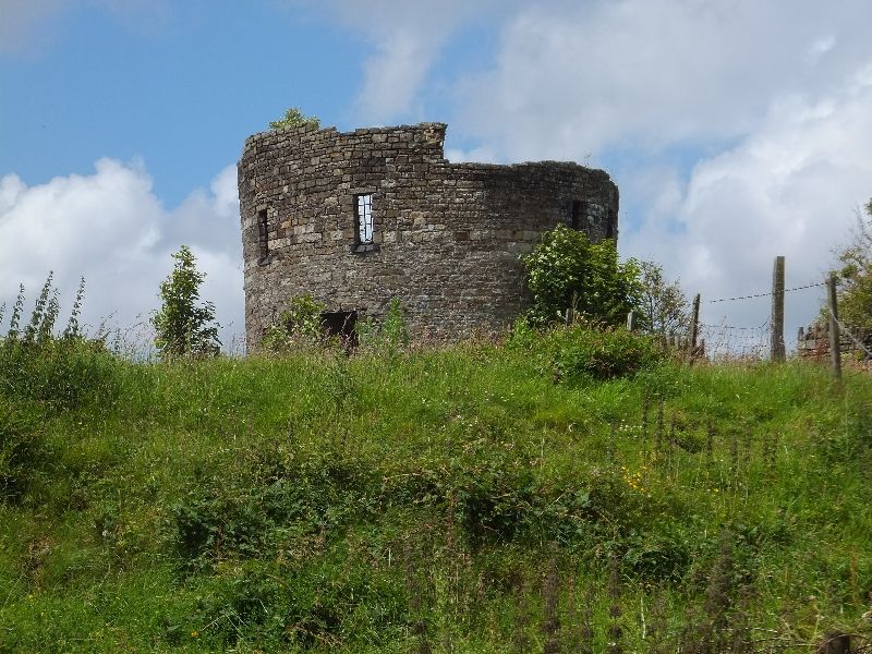 File:Nantyglo Round Tower (Geograph-2498756-by-David-Smith).jpg